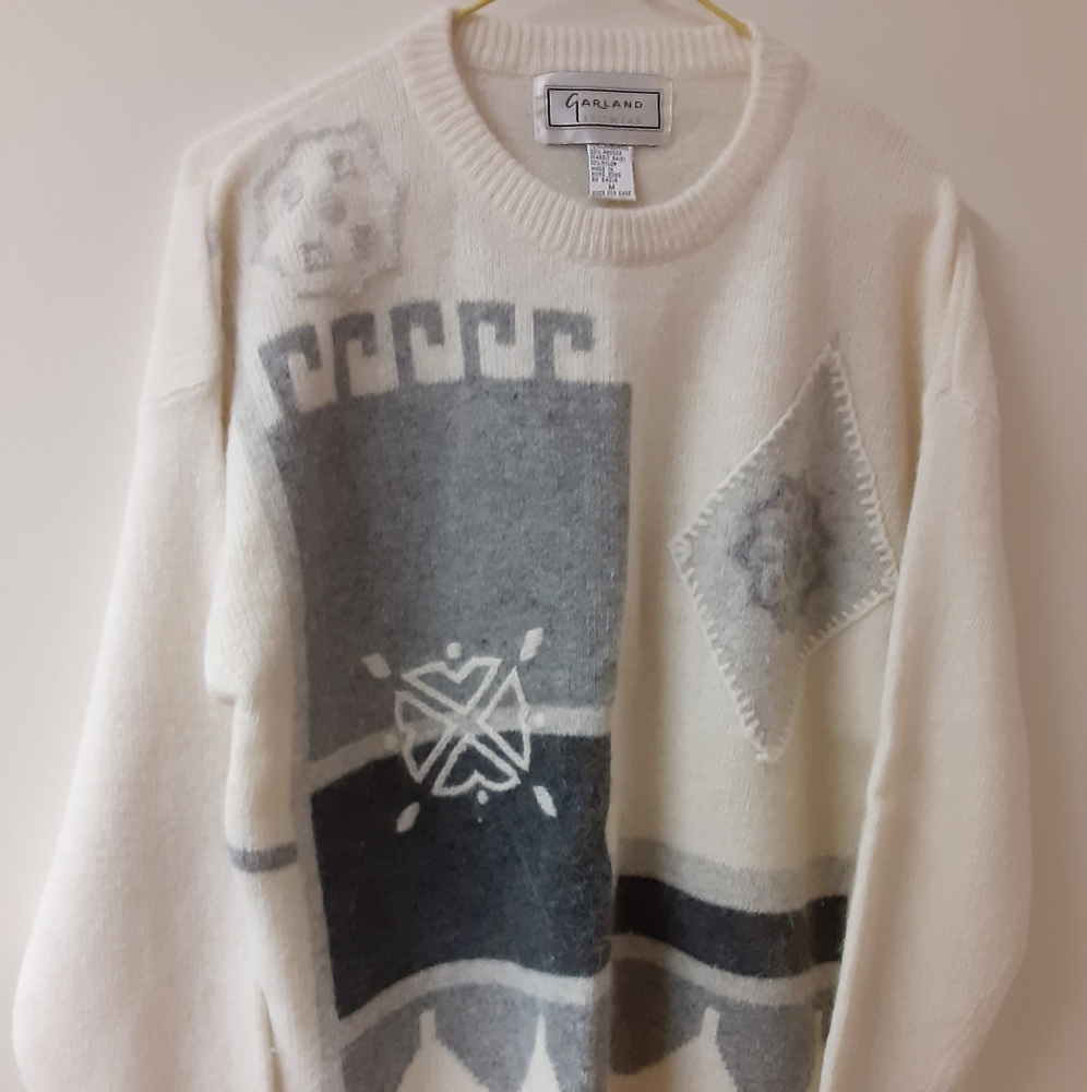 Ladies Sweater